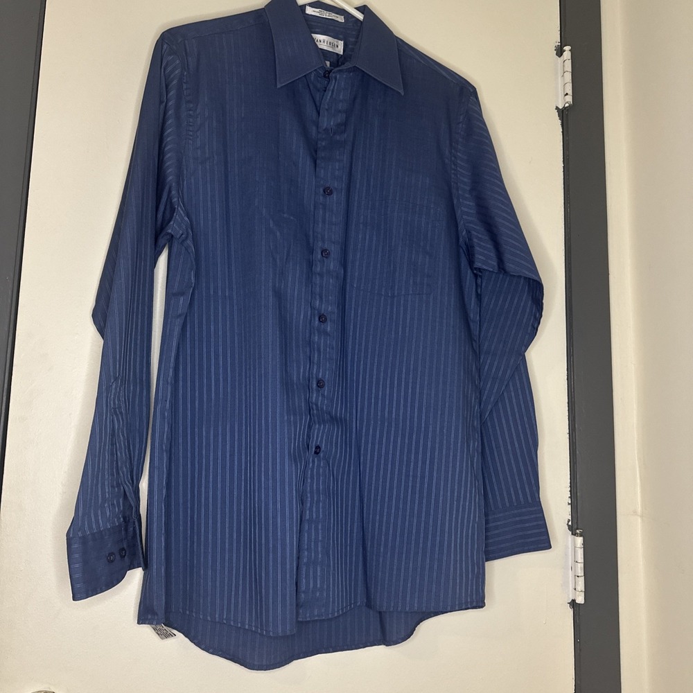van heusen dress shirt 15.5 34/35 Satin stripe‎ Blue Button Down